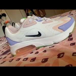 Nike Air Max 200’s